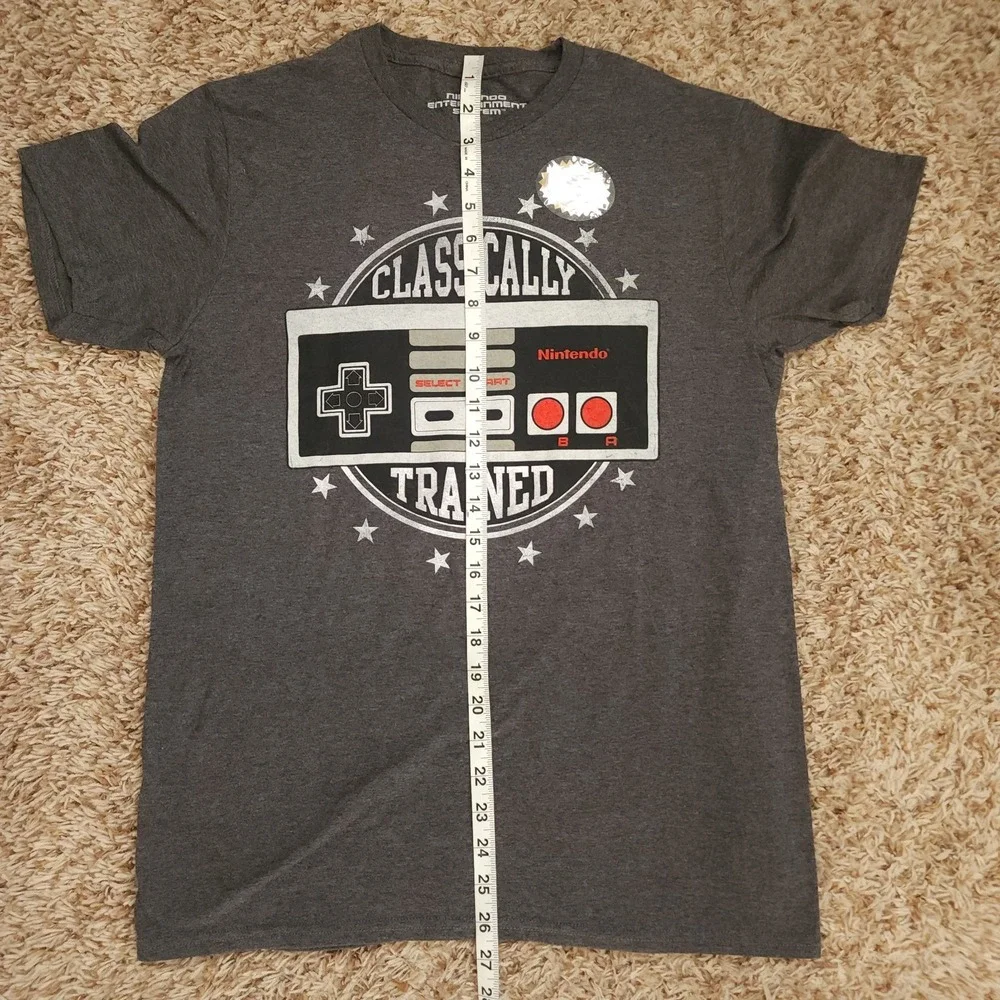 NWOT Nintendo NES Classically Trained Gray Short Sleeve Shirt‎ Mens M